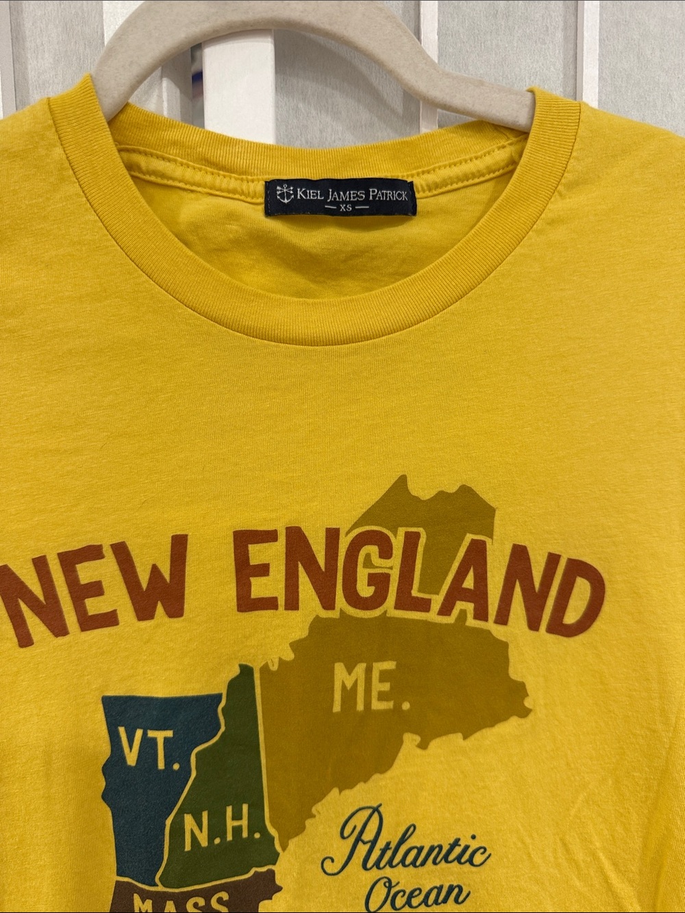 Kiel James Patrick Yellow New England Graphic Tee Size XS - Picture 3 of 5